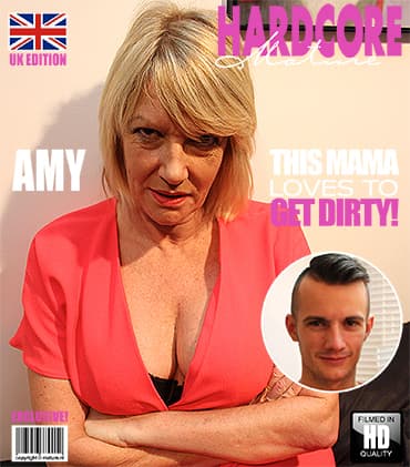 British housewife giving her toy boy's dick a workout