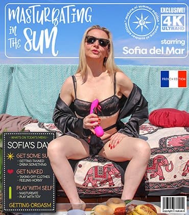 Mature Sofia del Mar is playing with herself on a balcony in the hot sun