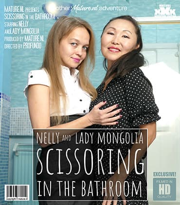 While their husbands at work they love to lick pussy and scissor in the bathroom