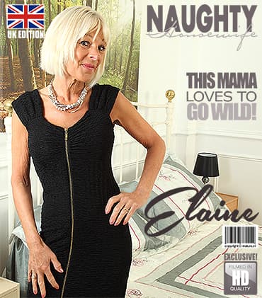 British Grandma Elaine shows off her hot slim naked body and her beautiful ass