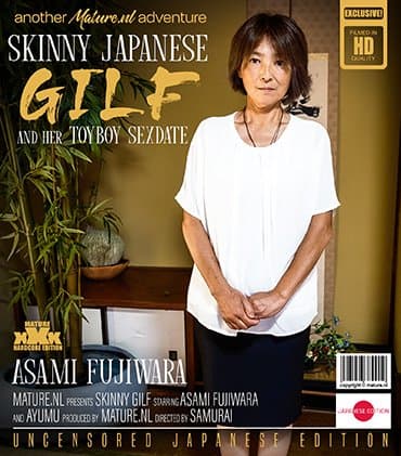 Toyboy has a hardcore sex affair with skinny Japanese nympho GILF Asami Fujiwara