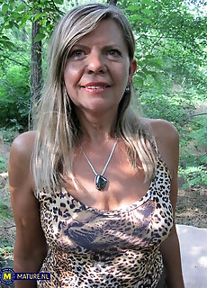 Mature.nl - Horny Constance Is A Mature Nympho That Loves Fucking And Sucking In Public