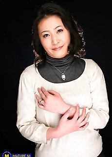 Japanese Milfs Jun And Sachiko Have Hardcore Swimsuit Sex